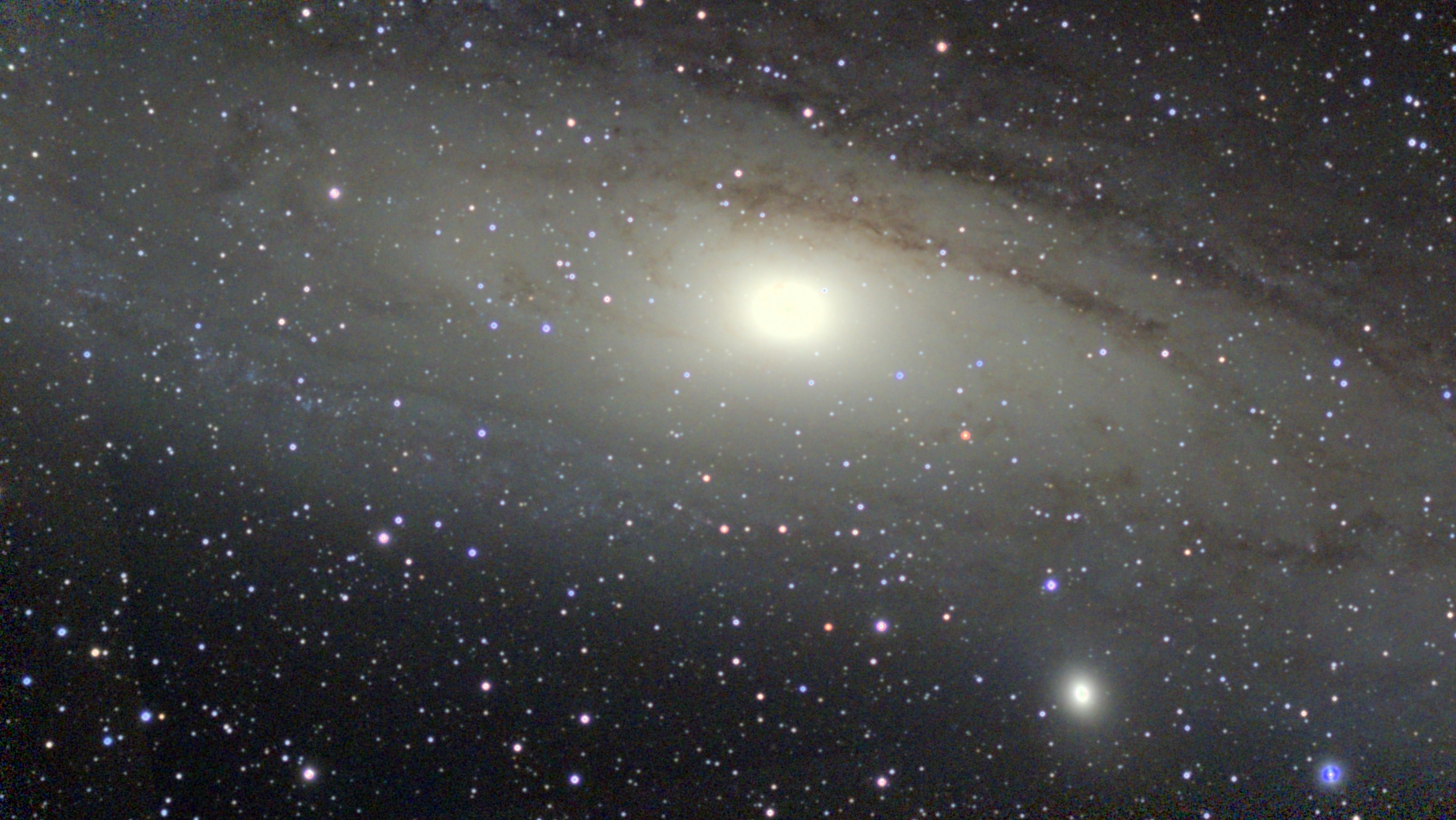 Messier 31, center